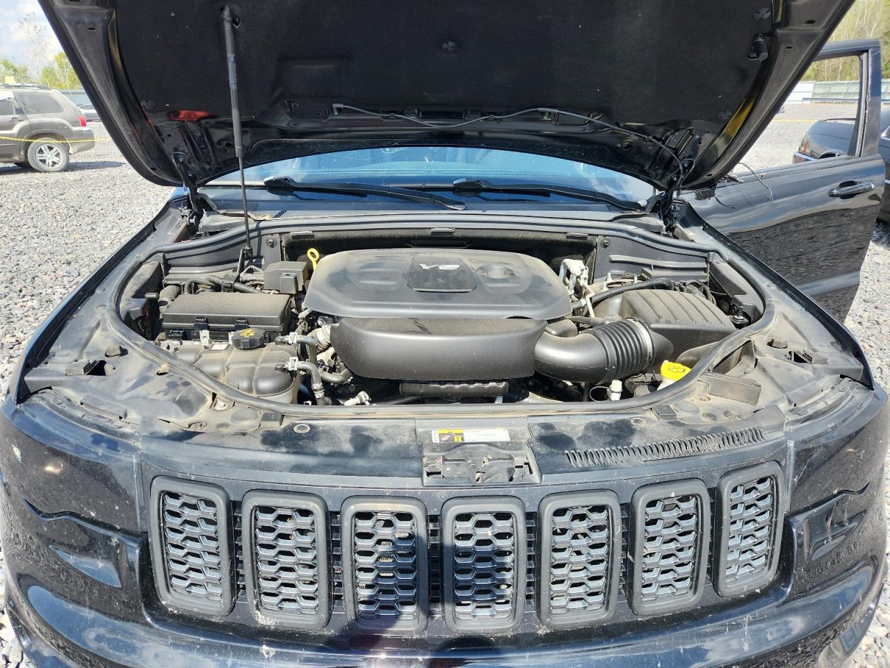 JEEP GRAND CHEROKEE LAREDO