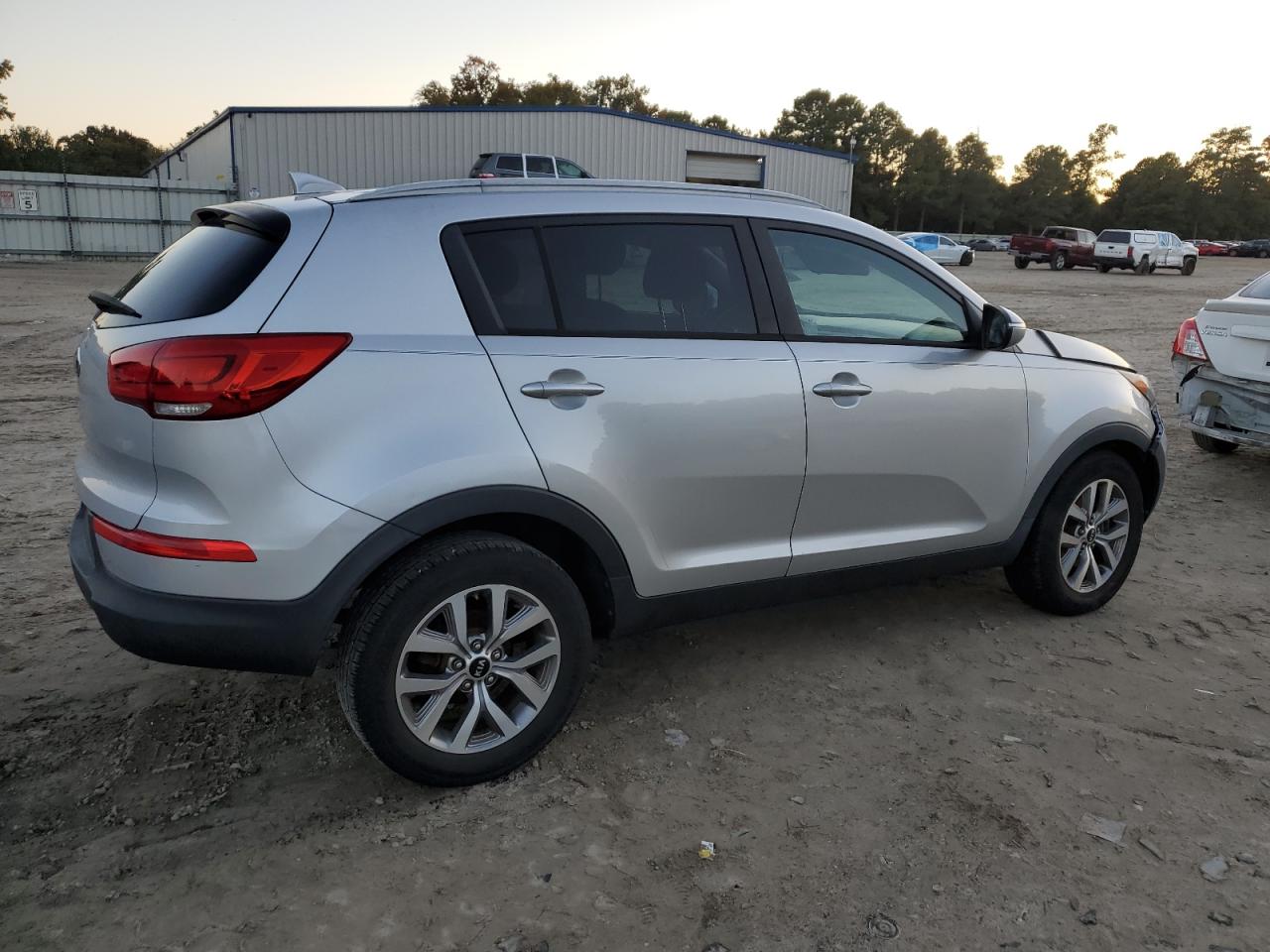 KIA SPORTAGE LX