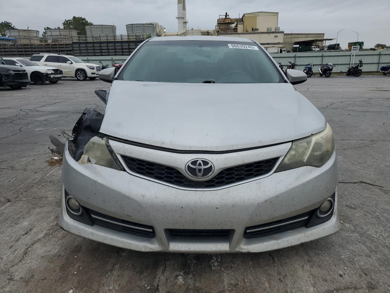TOYOTA CAMRY L
