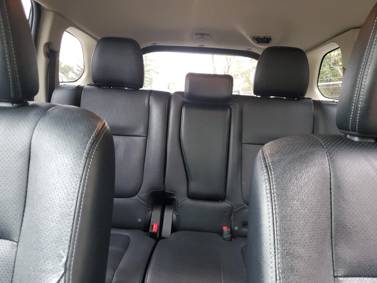 MITSUBISHI OUTLANDER SE