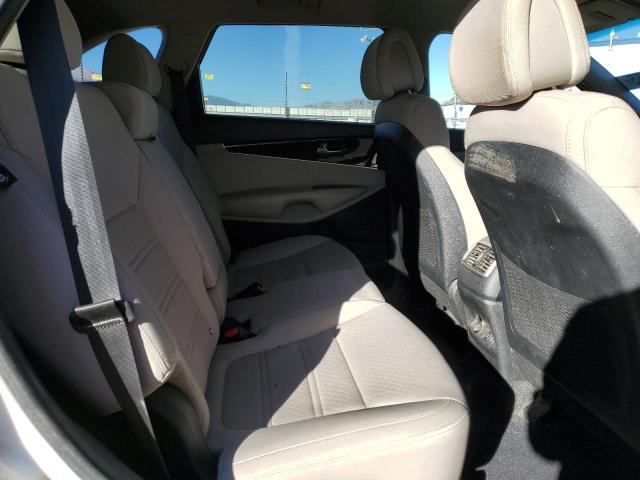 2016 KIA SORENTO LX - 5XYPGDA55GG179880