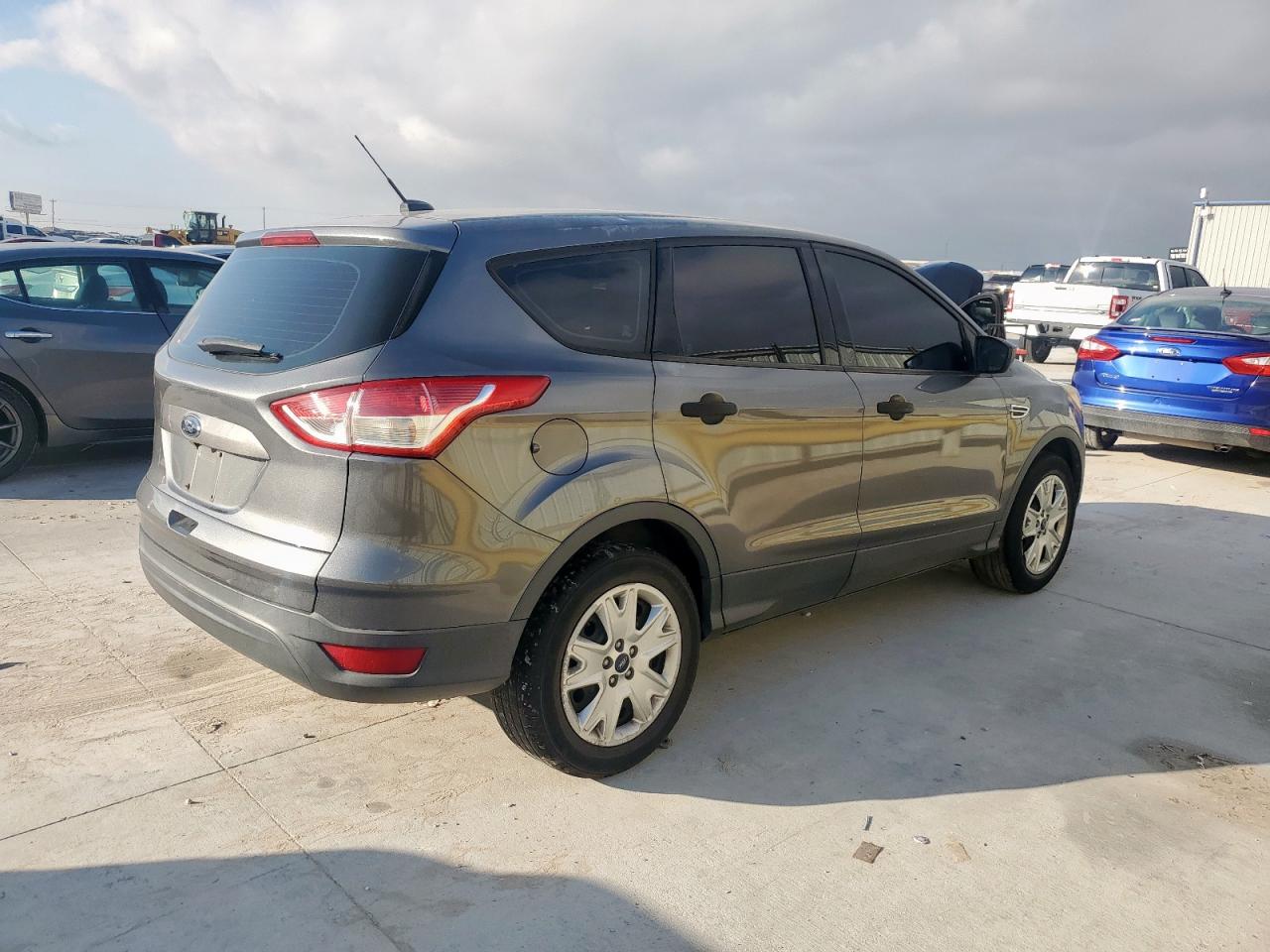 FORD ESCAPE S