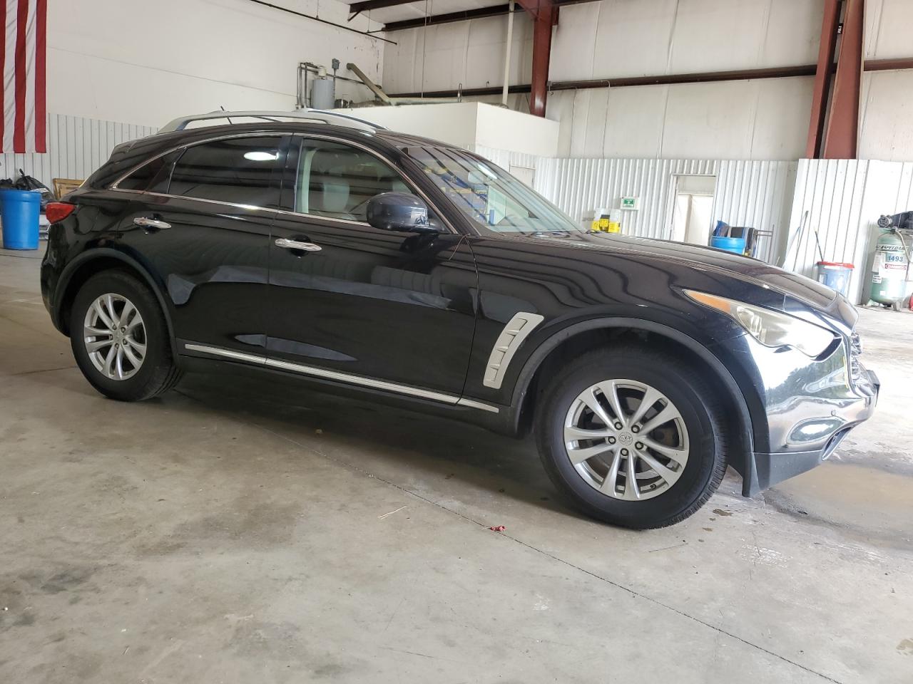 INFINITI FX35