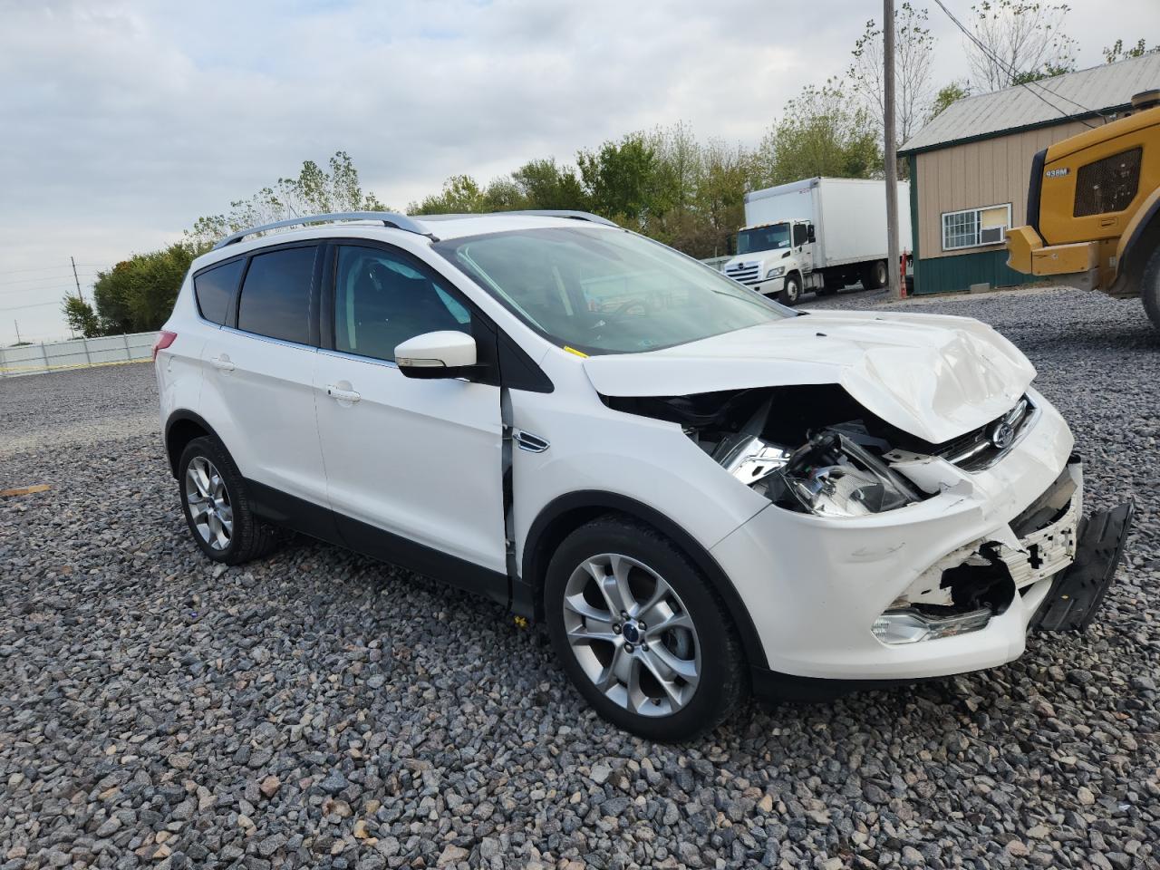 FORD ESCAPE TITANIUM