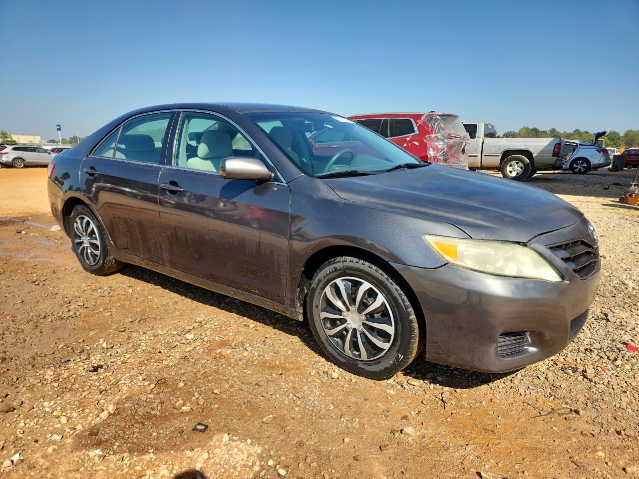 TOYOTA CAMRY BASE