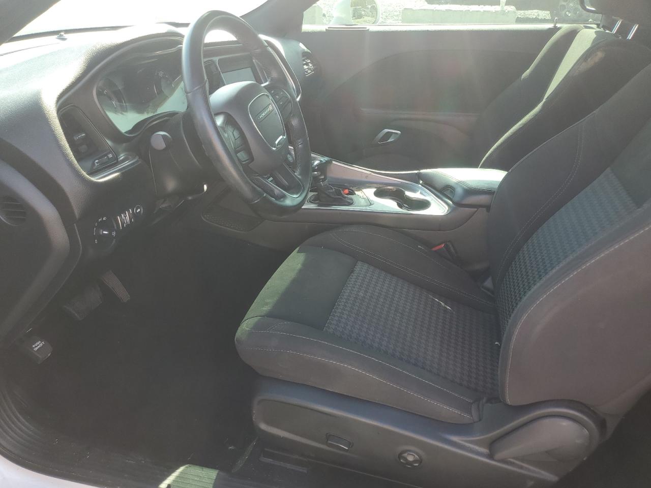 DODGE CHALLENGER SXT