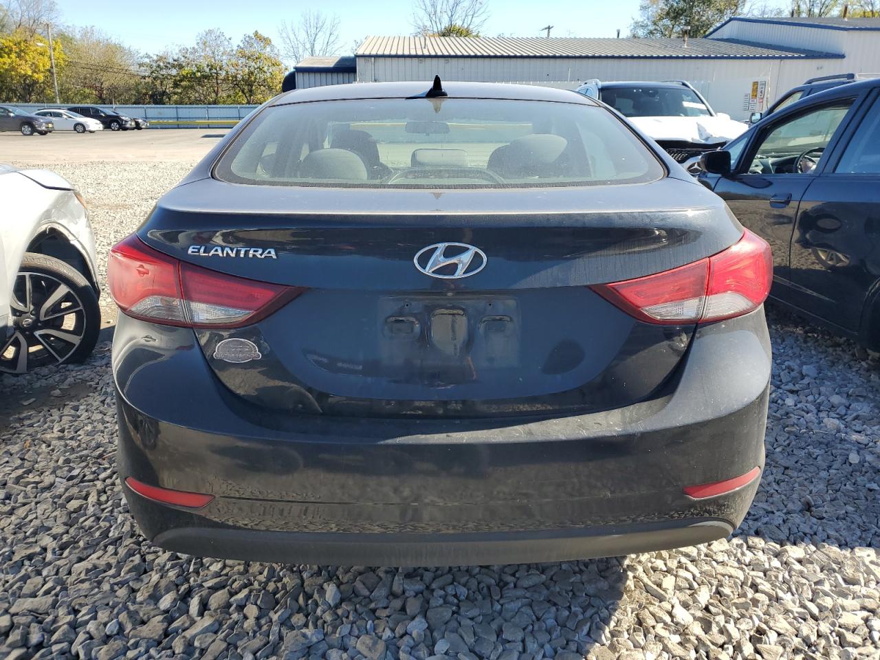 HYUNDAI ELANTRA SE