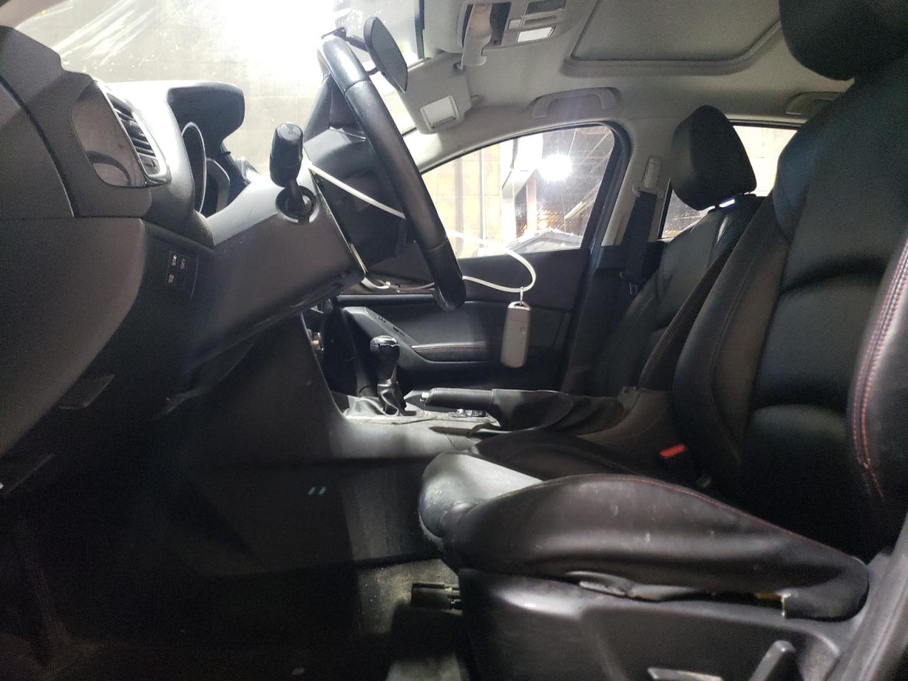 MAZDA 3 GRAND TOURING