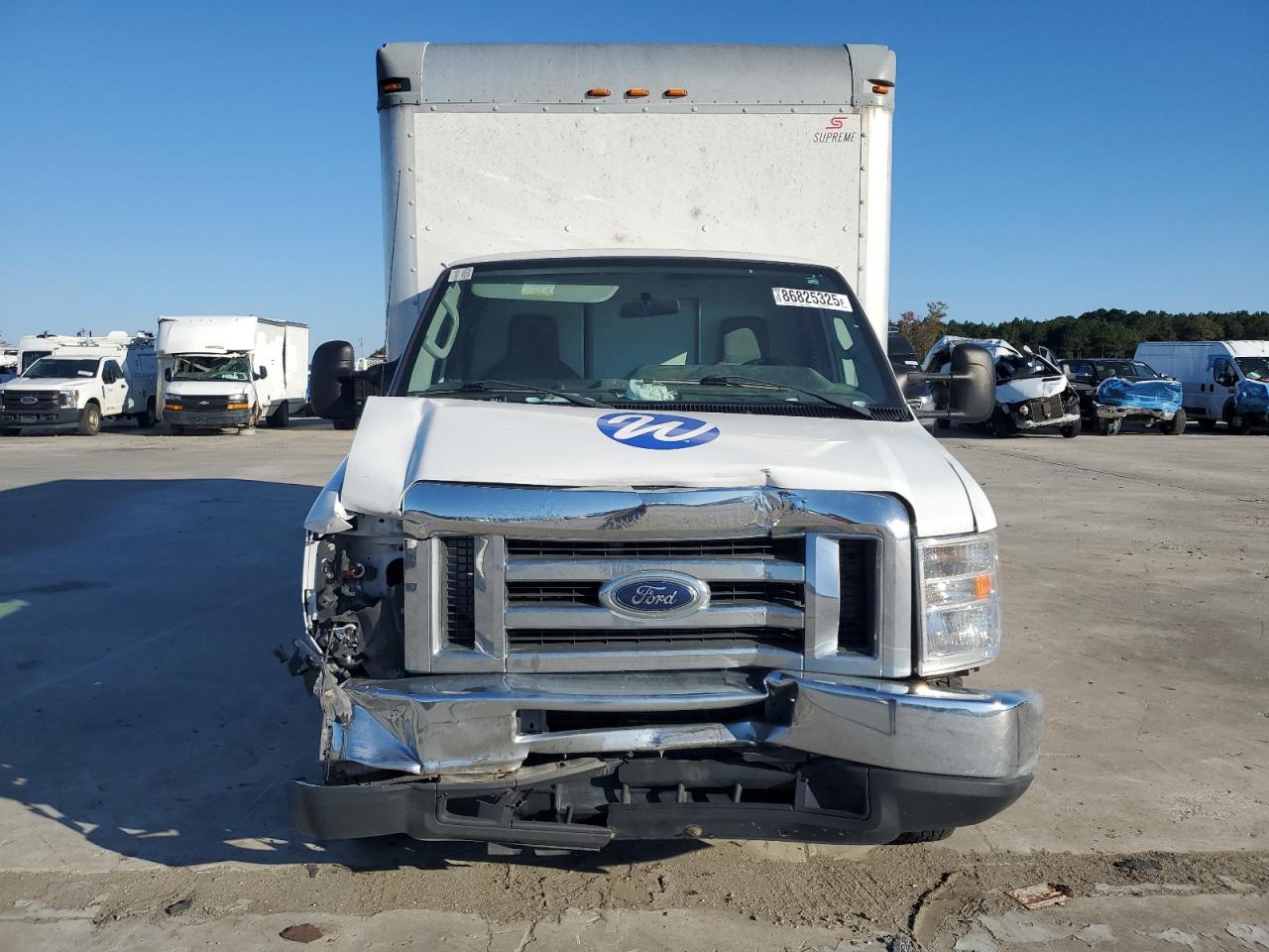 FORD ECONOLINE E450 SUPER DUTY CUTAWAY VAN