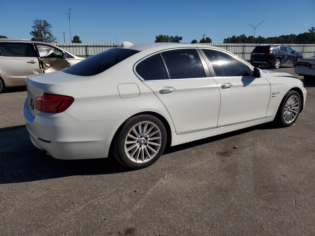 BMW 5 SERIES XI