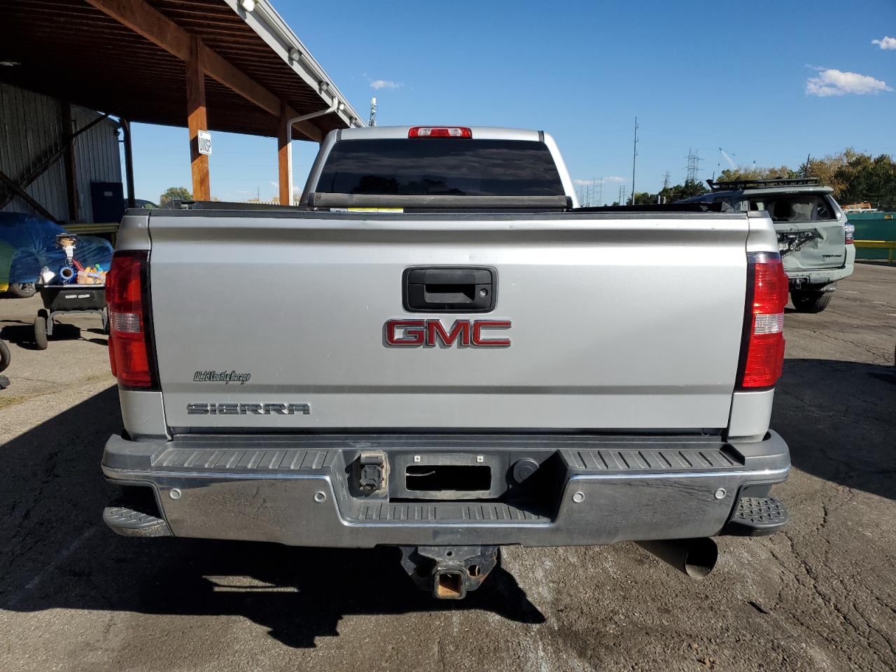 GMC SIERRA K2500 SLT