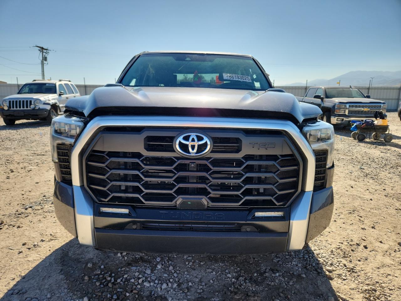 TOYOTA TUNDRA CREWMAX LIMITED