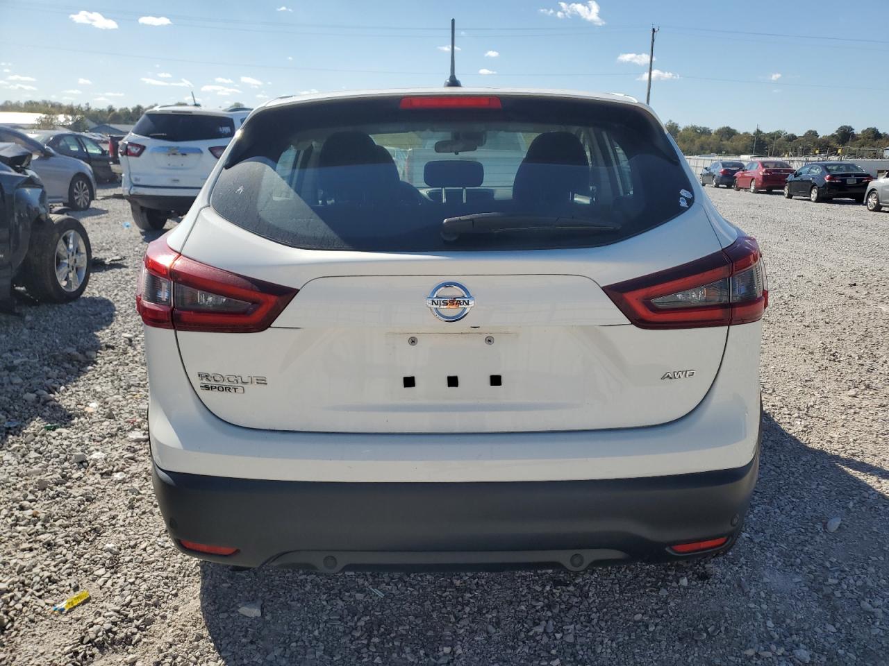 NISSAN ROGUE SPORT S