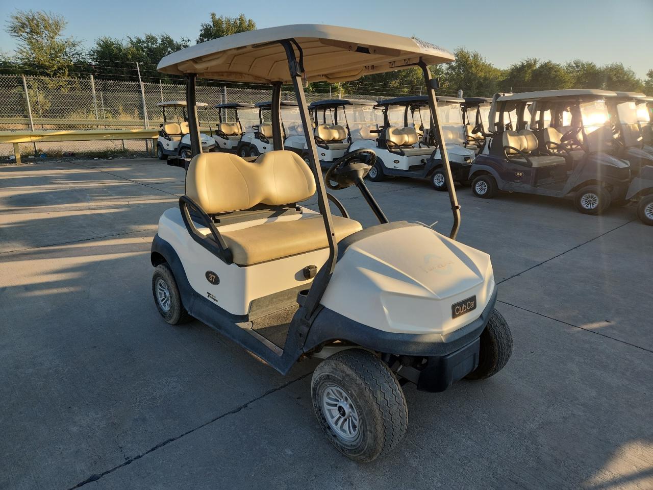 Lot #3266836085 2019 CLUB CAR TEMPO LITHIUM