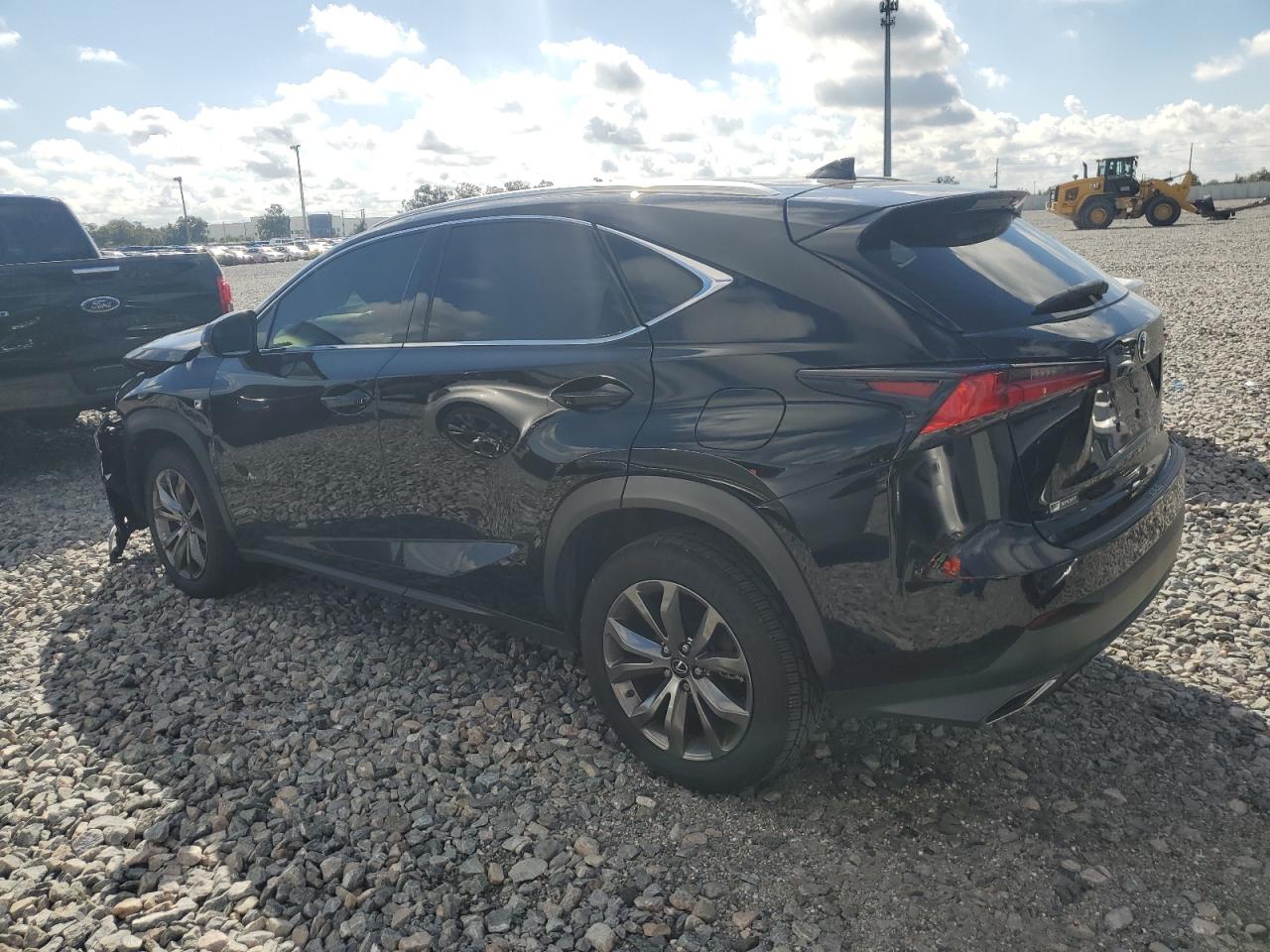 LEXUS NX 300 BASE