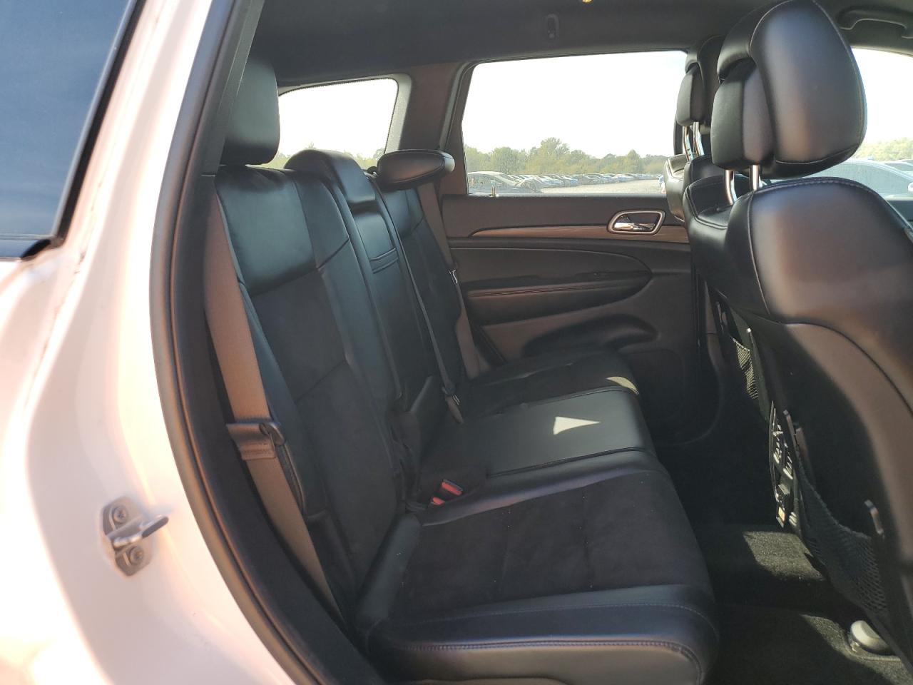 JEEP GRAND CHEROKEE LAREDO