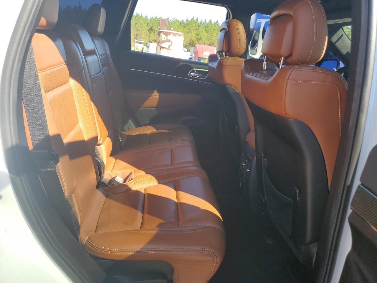 JEEP GRAND CHEROKEE SRT-8