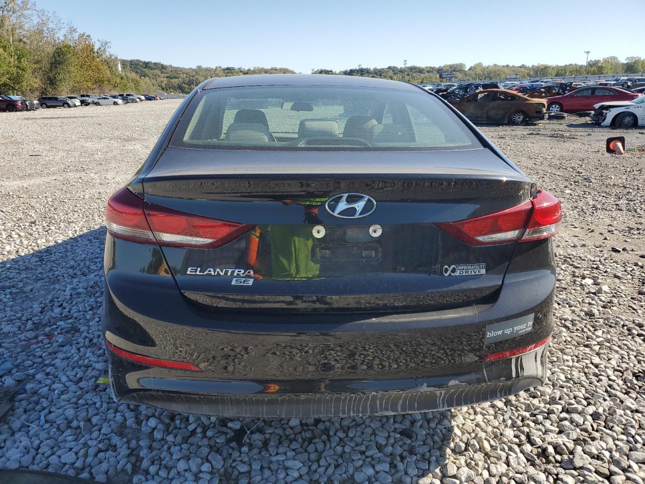 HYUNDAI ELANTRA SE