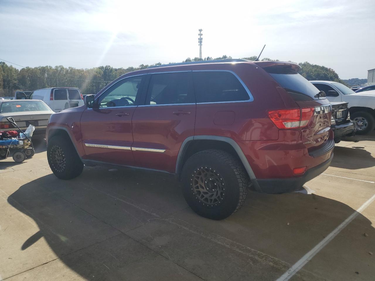 JEEP GRAND CHEROKEE LAREDO