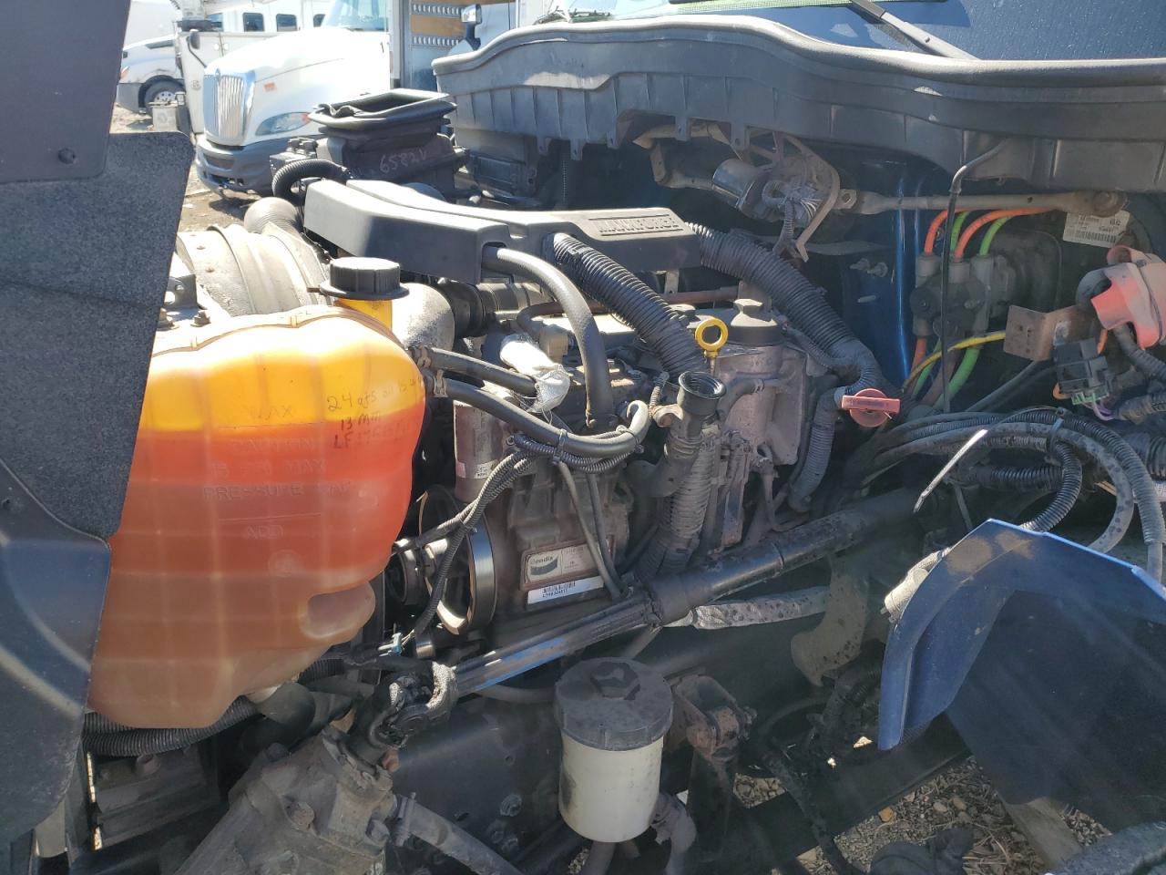 Lot #3290044262 2015 INTERNATIONAL 4000 4300