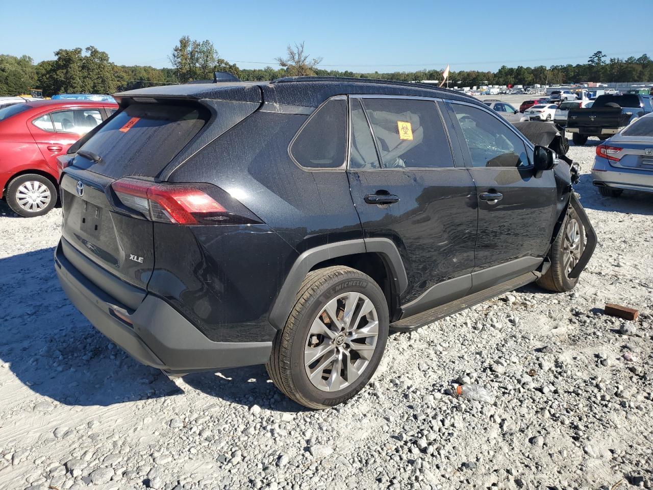 TOYOTA RAV4 XLE PREMIUM