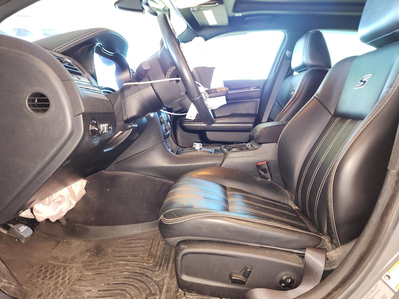 Lot #3311890220 2017 CHRYSLER 300 S