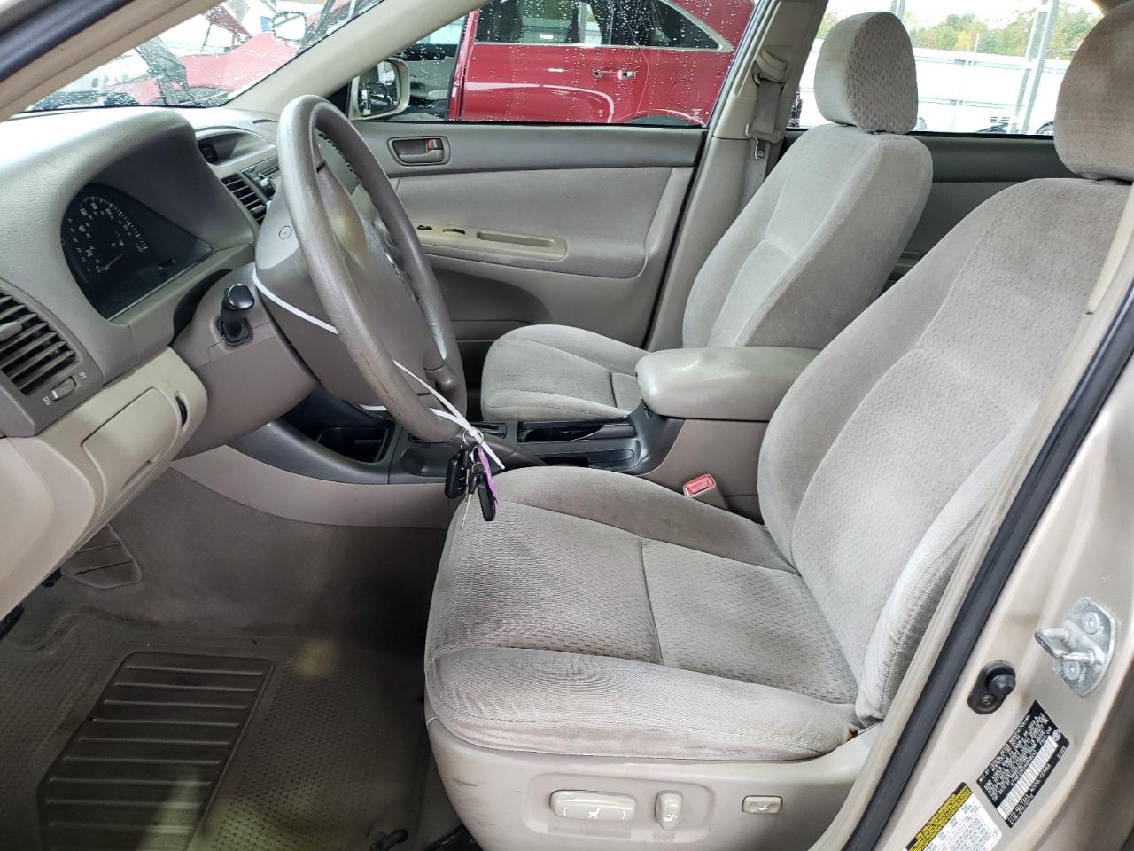 Lot #3302846924 2004 TOYOTA CAMRY LE