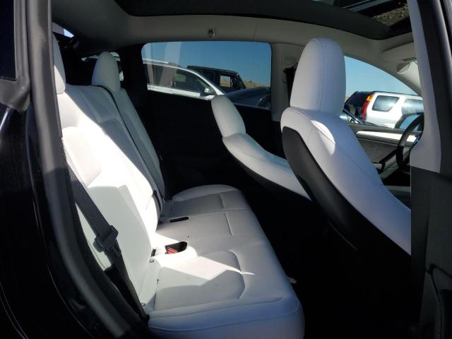 2024 TESLA MODEL Y 7SAYGDEE1RF156608