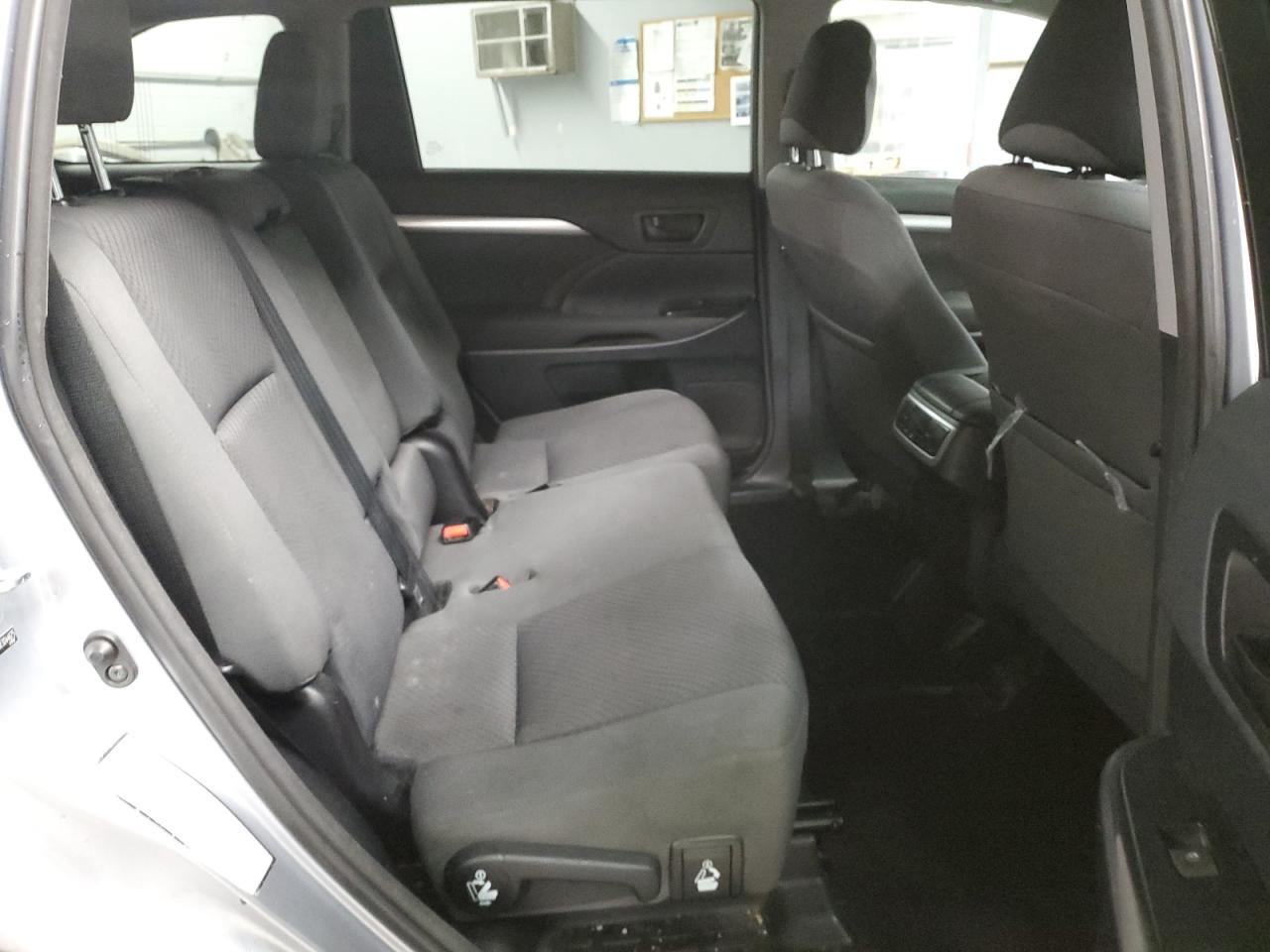 TOYOTA HIGHLANDER LE