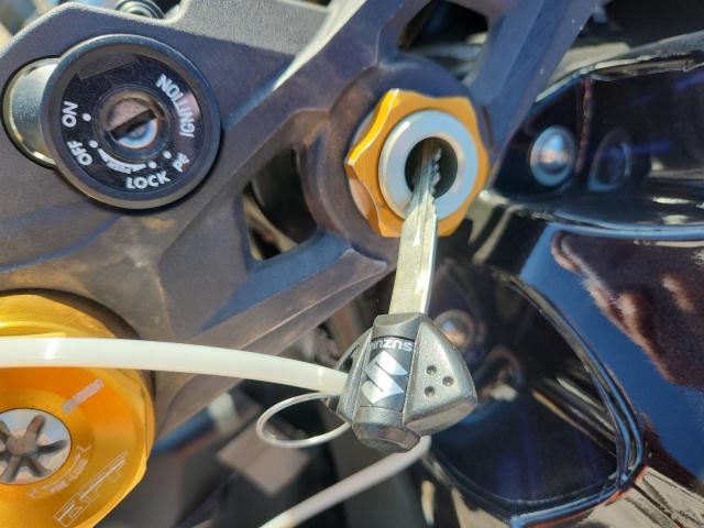 2025 SUZUKI GSX-R1000 #3303949690