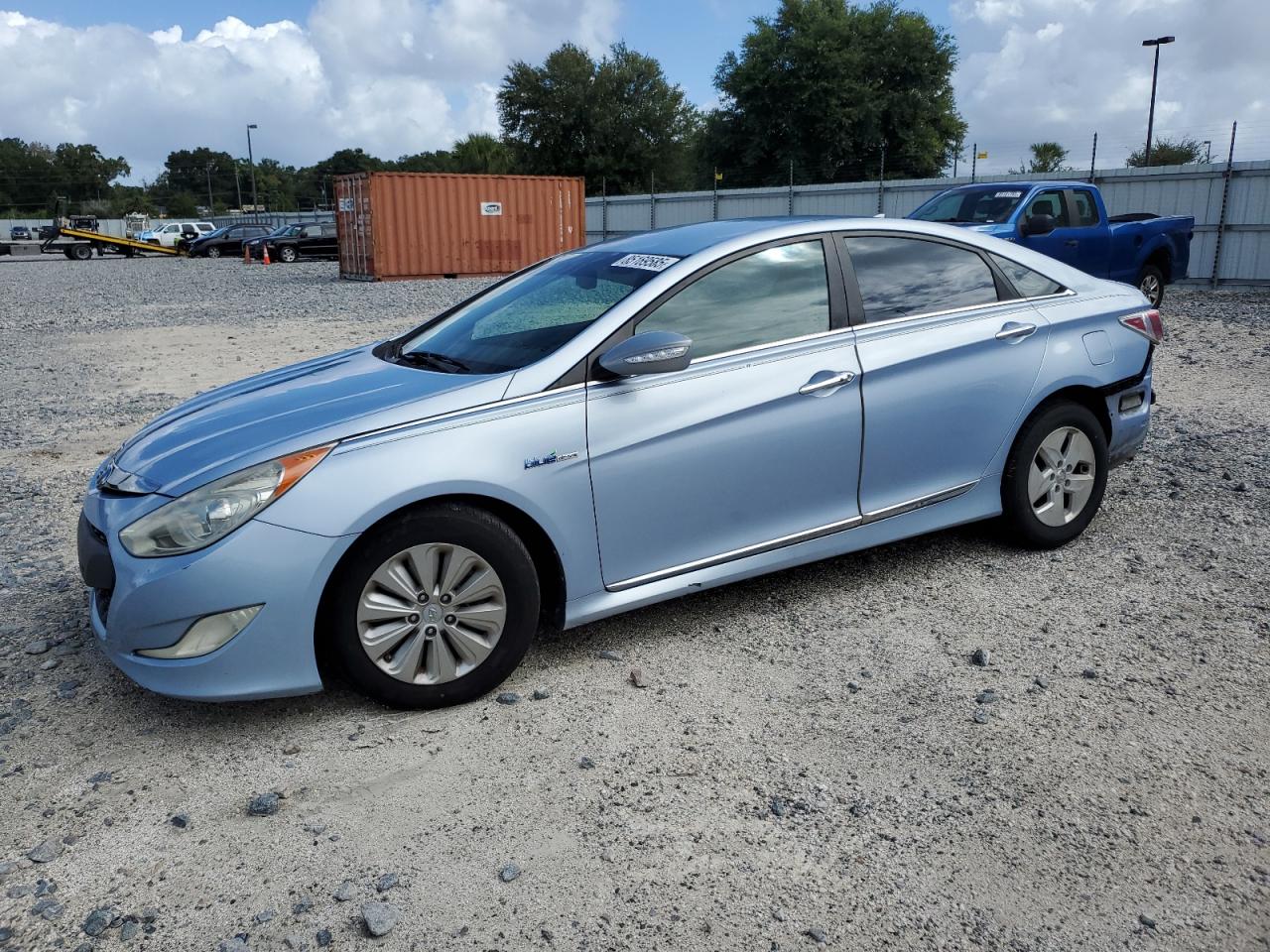 HYUNDAI SONATA HYBRID