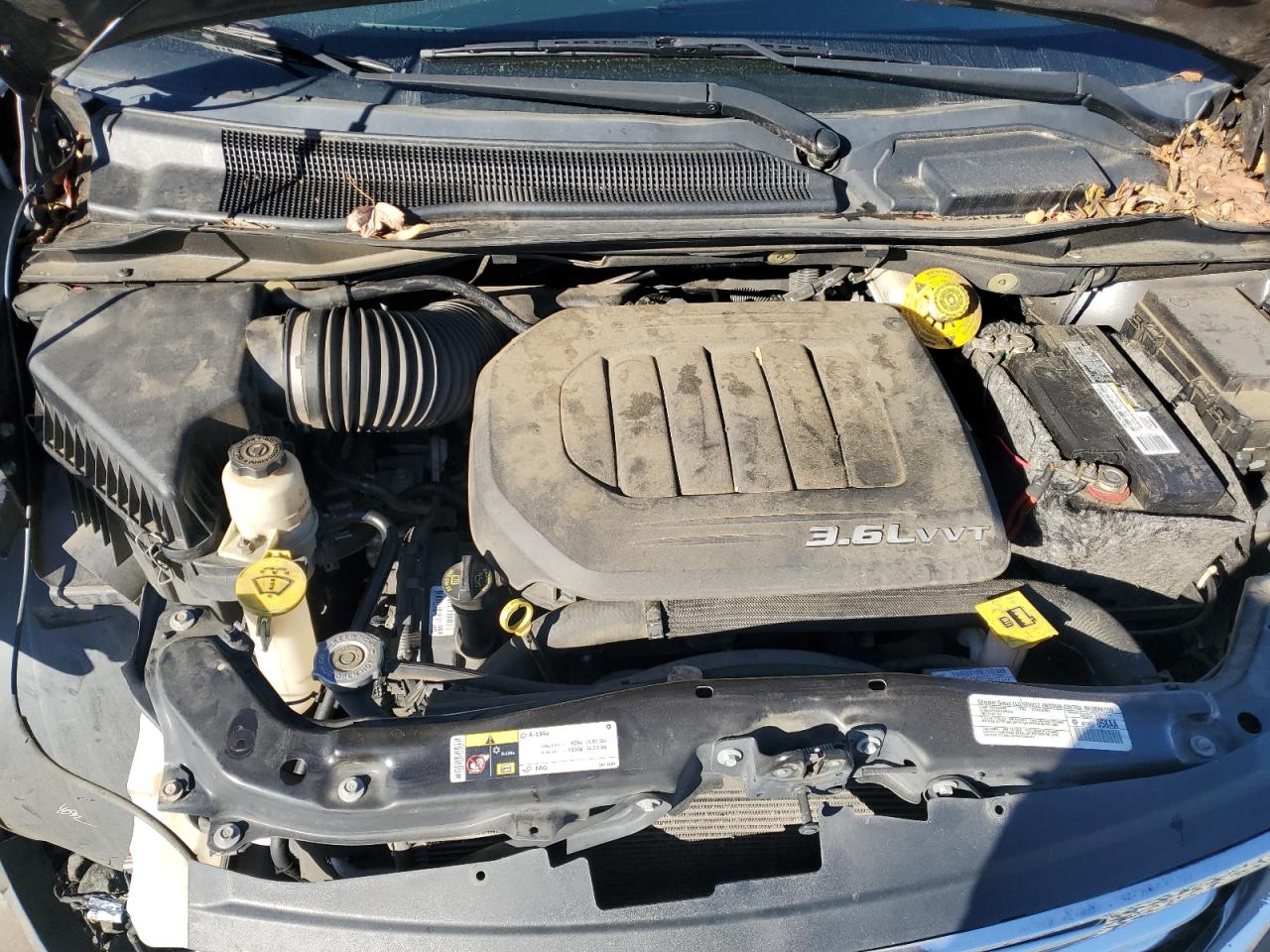 CHRYSLER TOWN & COUNTRY TOURING L