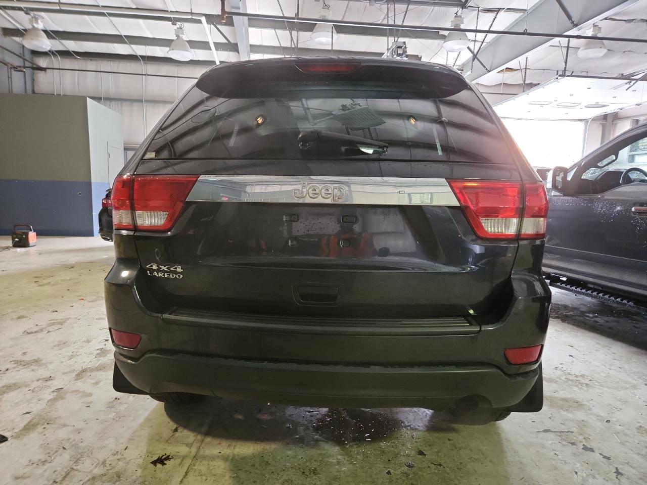 JEEP GRAND CHEROKEE LAREDO