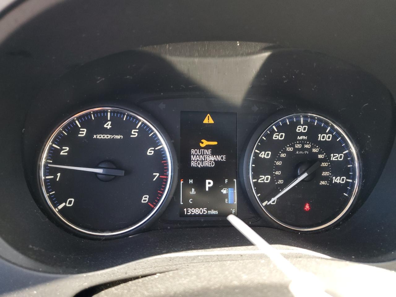 MITSUBISHI OUTLANDER SE