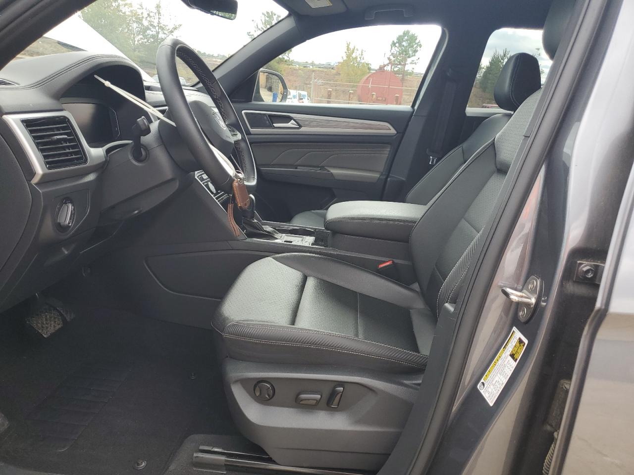 VOLKSWAGEN ATLAS CROSS SPORT SE