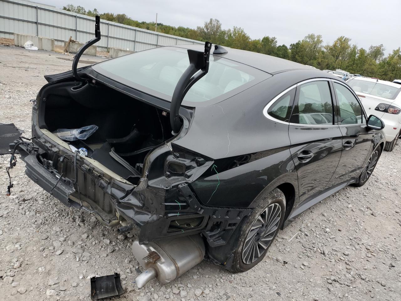 HYUNDAI SONATA HYBRID