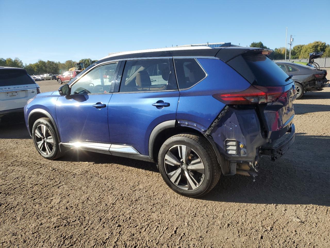 NISSAN ROGUE PLATINUM