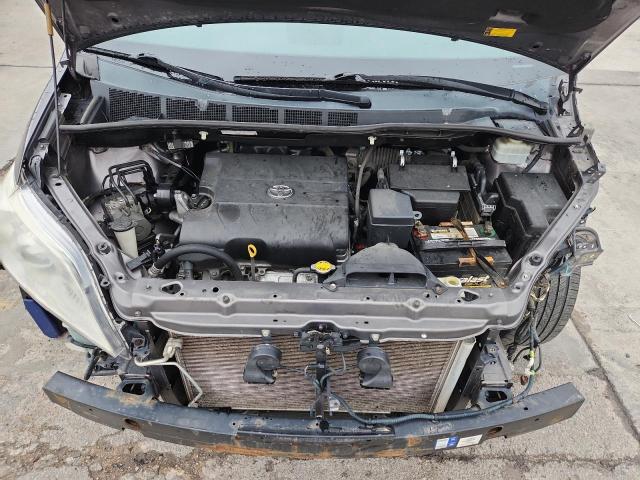 2012 TOYOTA SIENNA XLE #3285014936