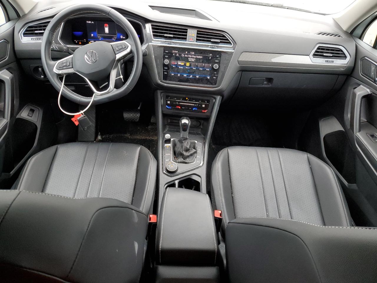 VOLKSWAGEN TIGUAN SE