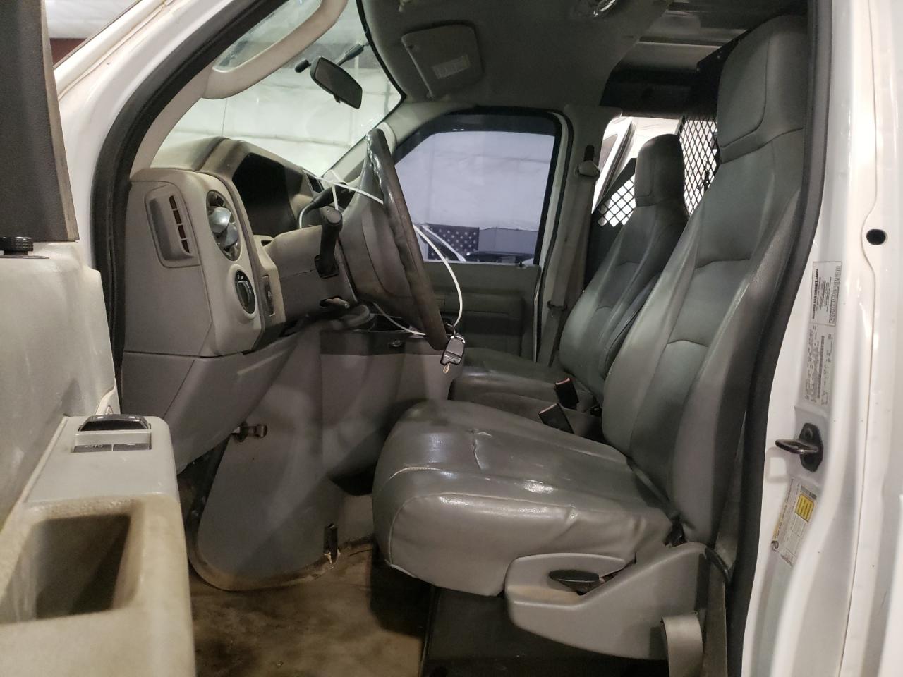 FORD ECONOLINE E250 VAN