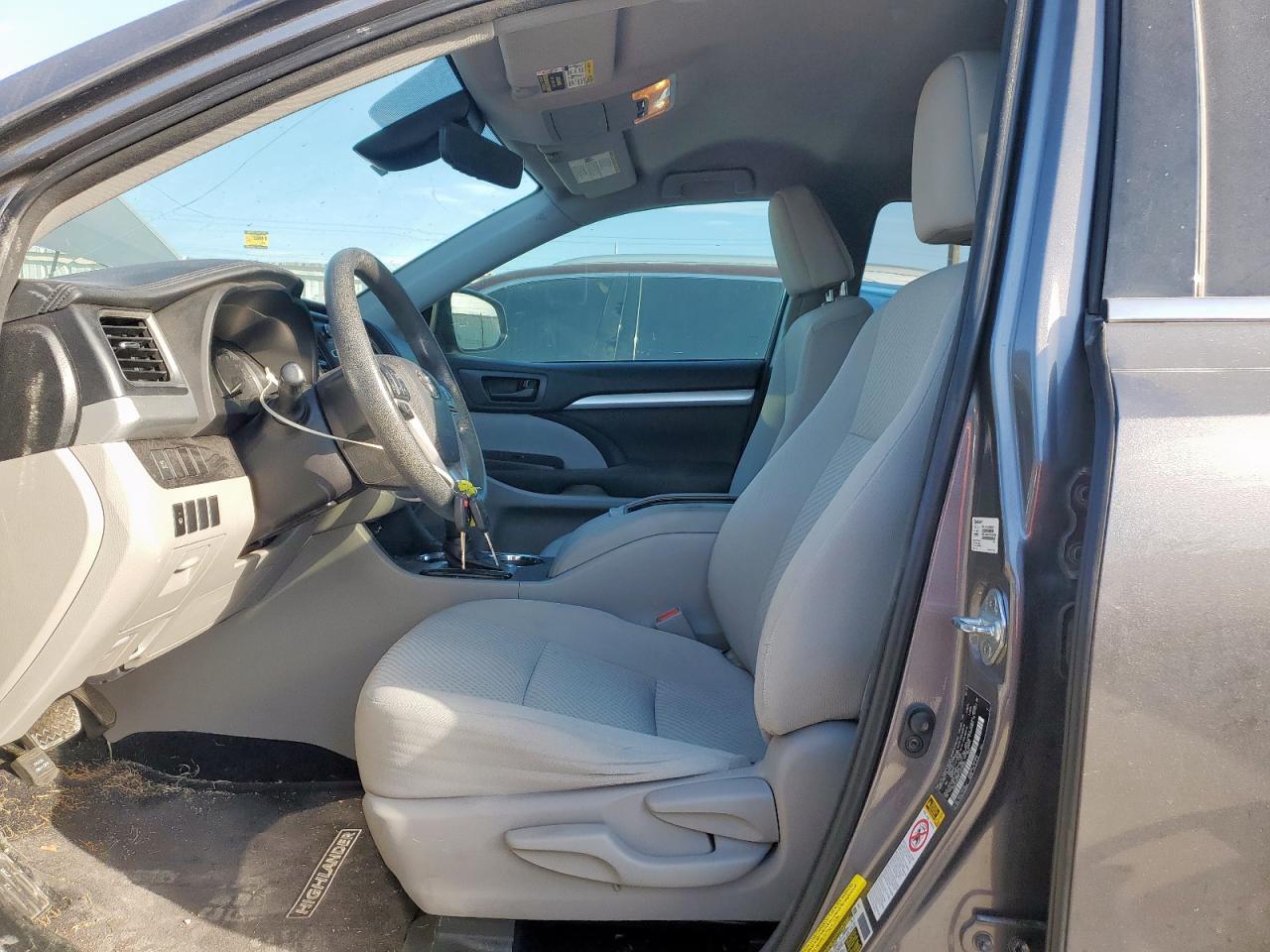 TOYOTA HIGHLANDER LE