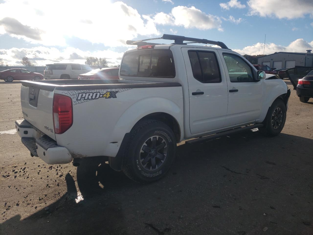 NISSAN FRONTIER S