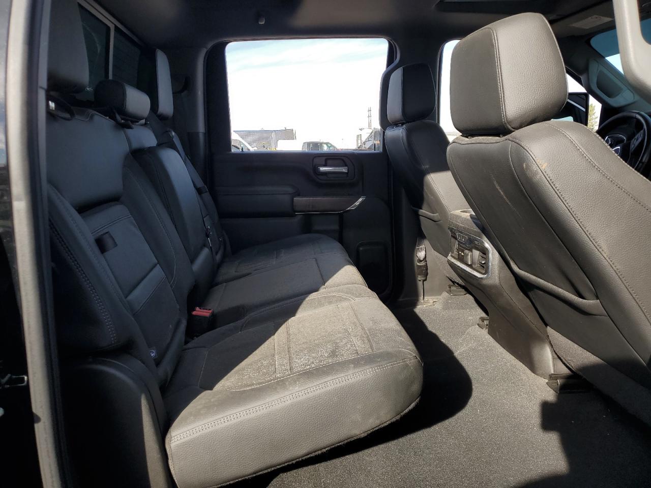 GMC SIERRA K2500 DENALI