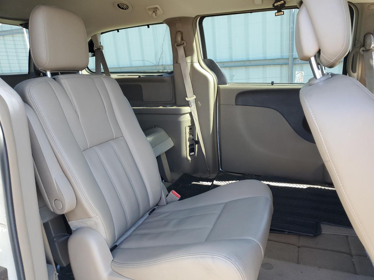 CHRYSLER TOWN & COUNTRY TOURING