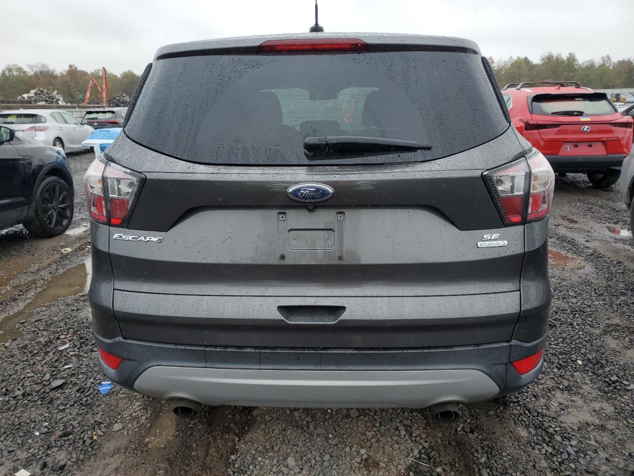 FORD ESCAPE SE