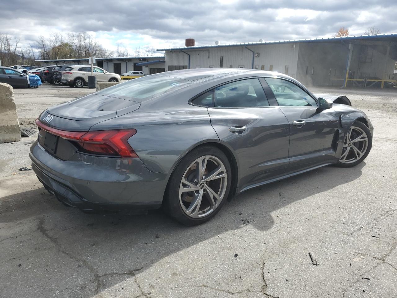 AUDI E-TRON PREMIUM PLUS