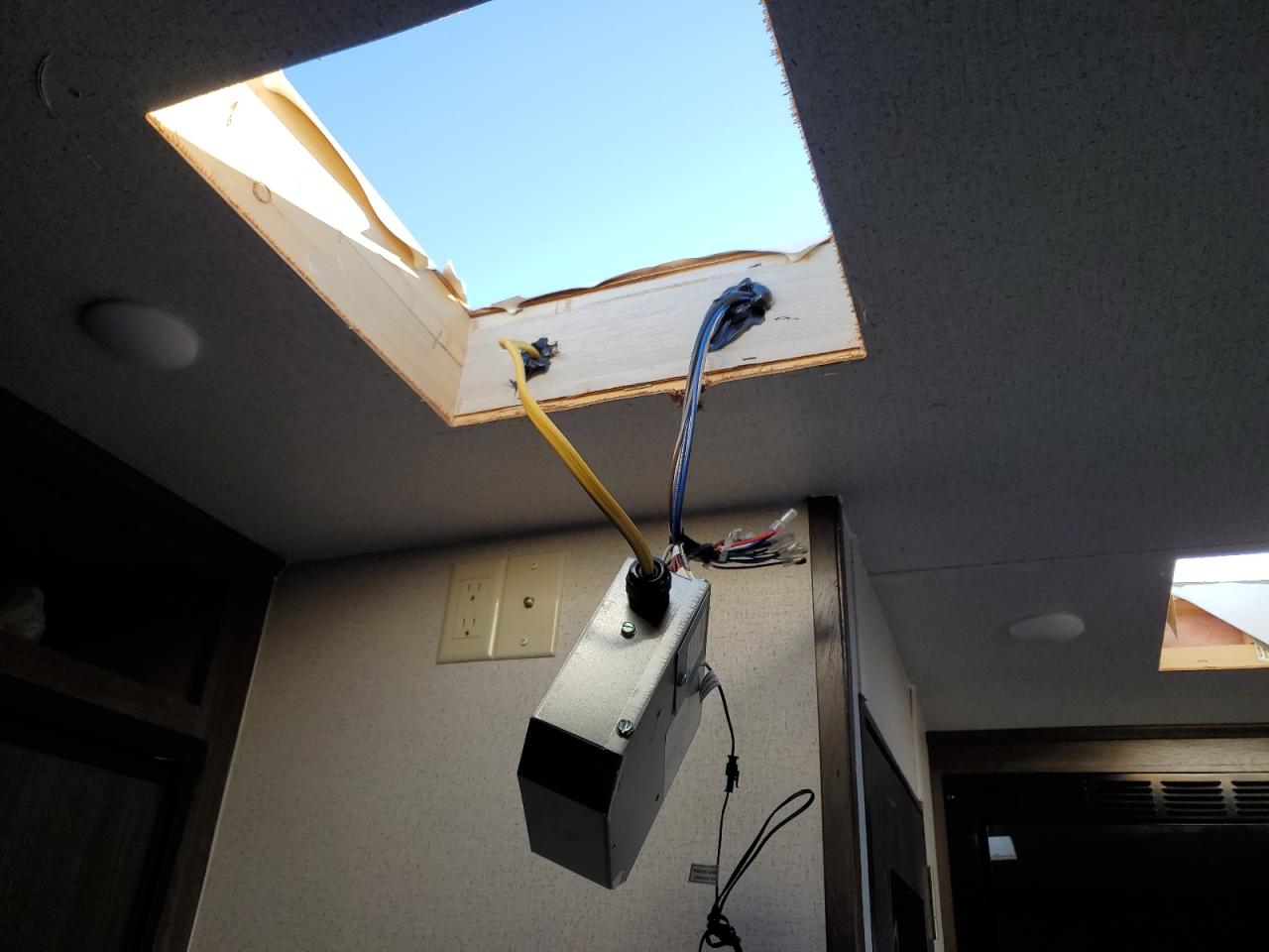 Lot #3292759780 2021 GENESIS SUPREME