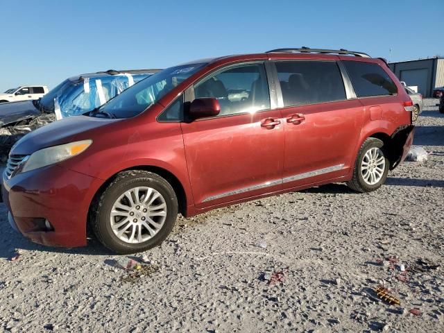 2011 TOYOTA SIENNA XLE - 5TDYK3DC6BS061999