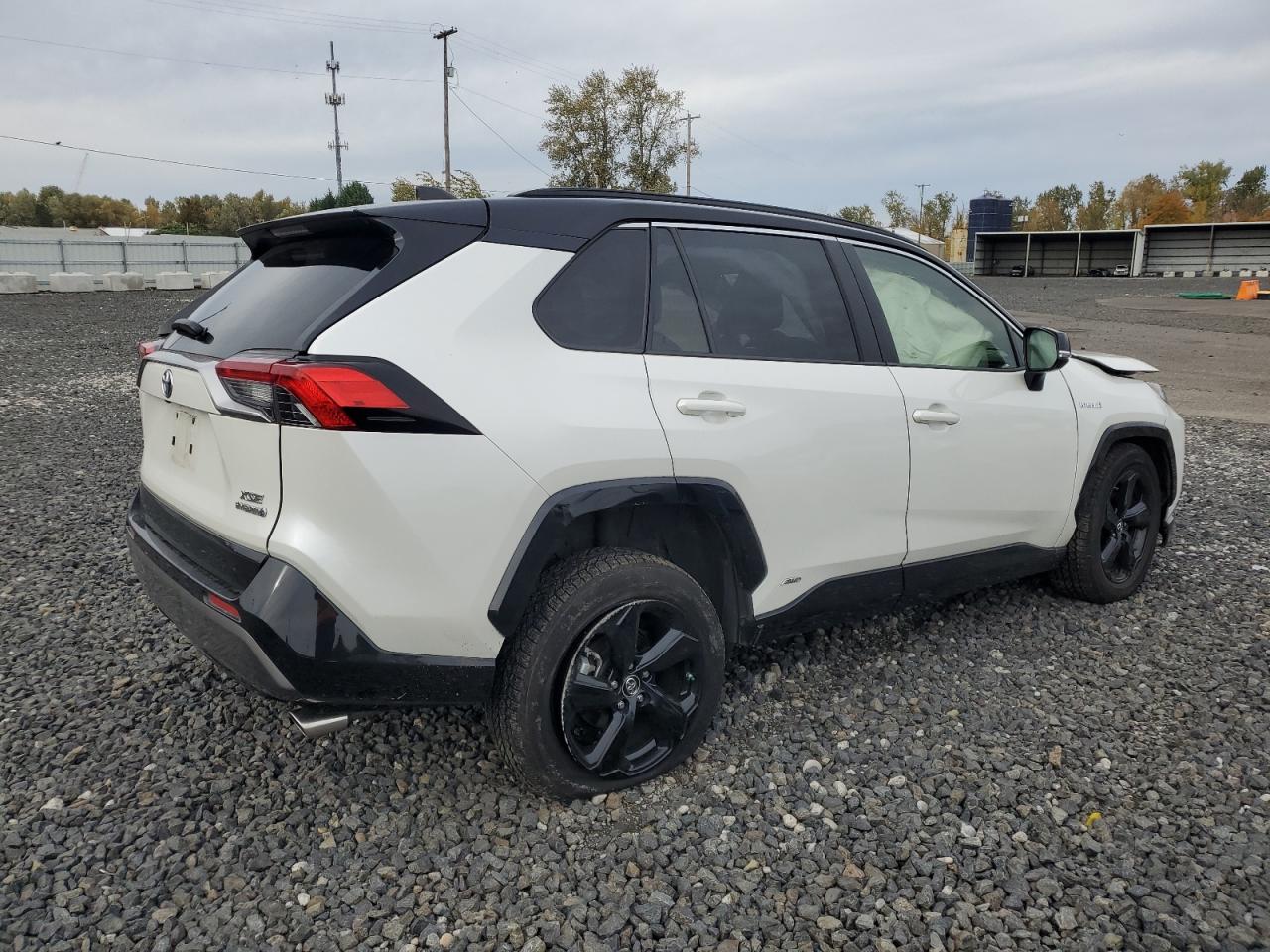 TOYOTA RAV4 XSE