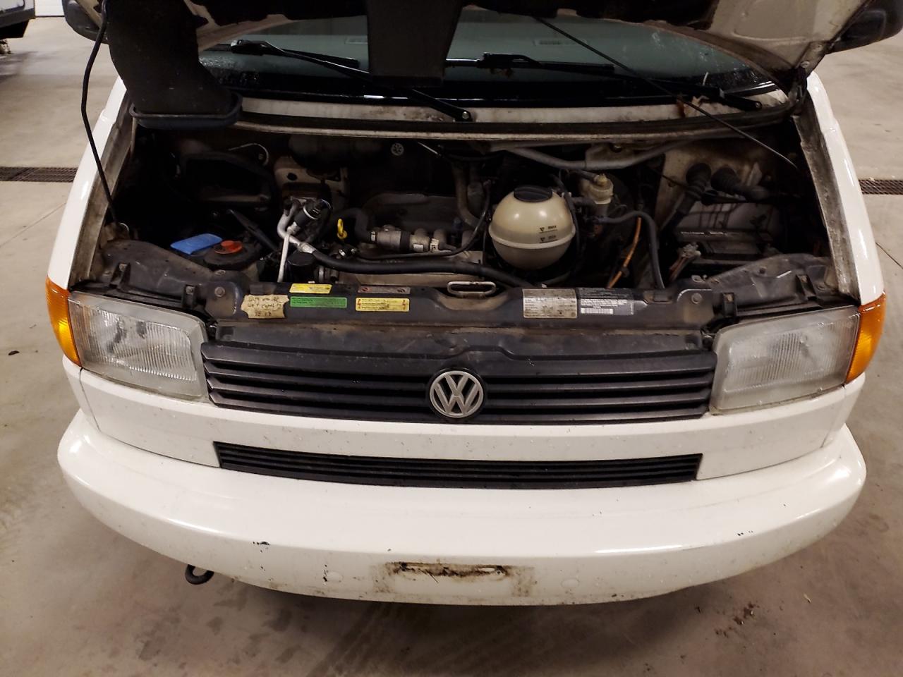 Lot #3282517893 1996 WINNEBAGO RIALTA